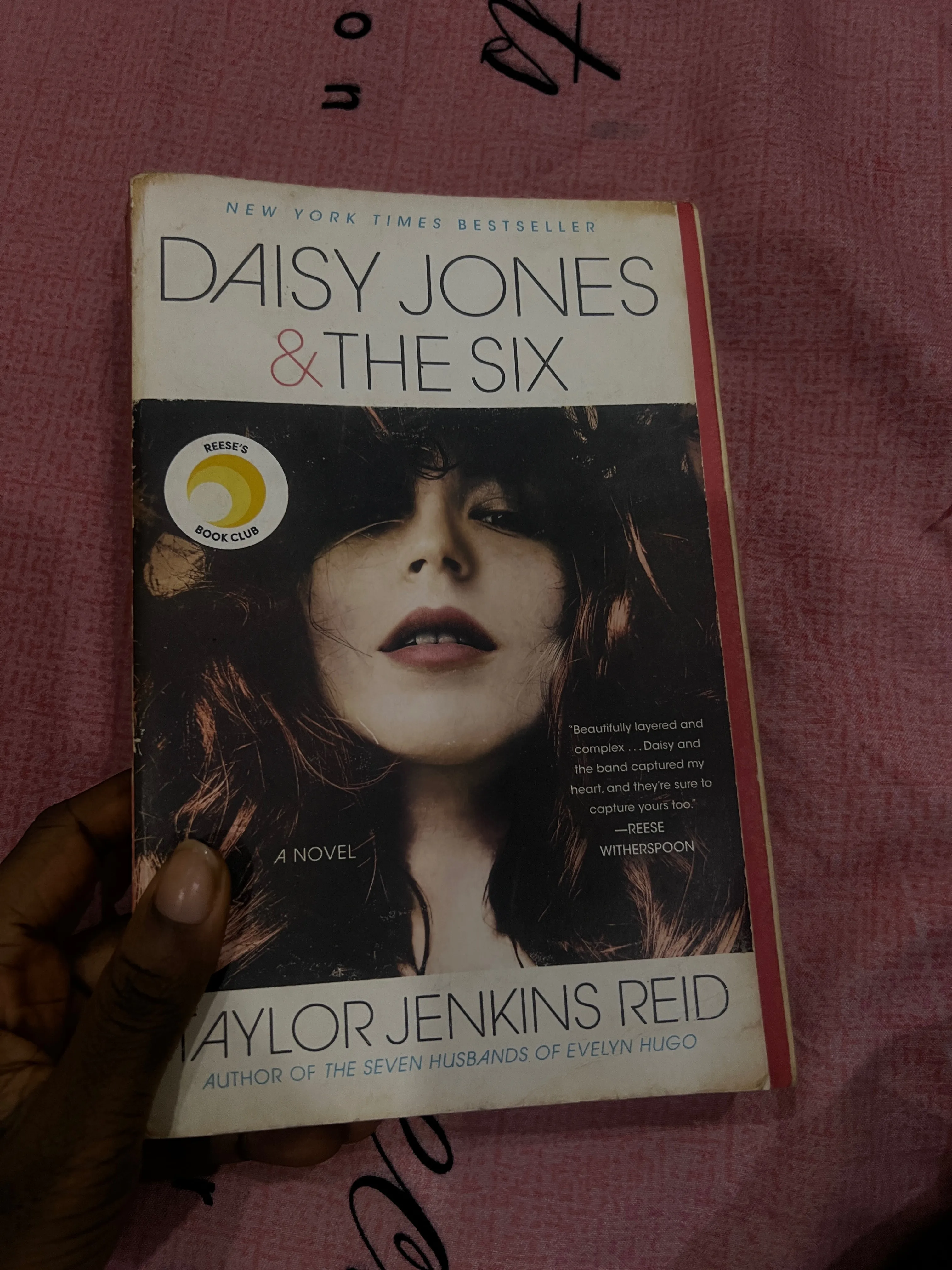 Daisy Jones and the six 