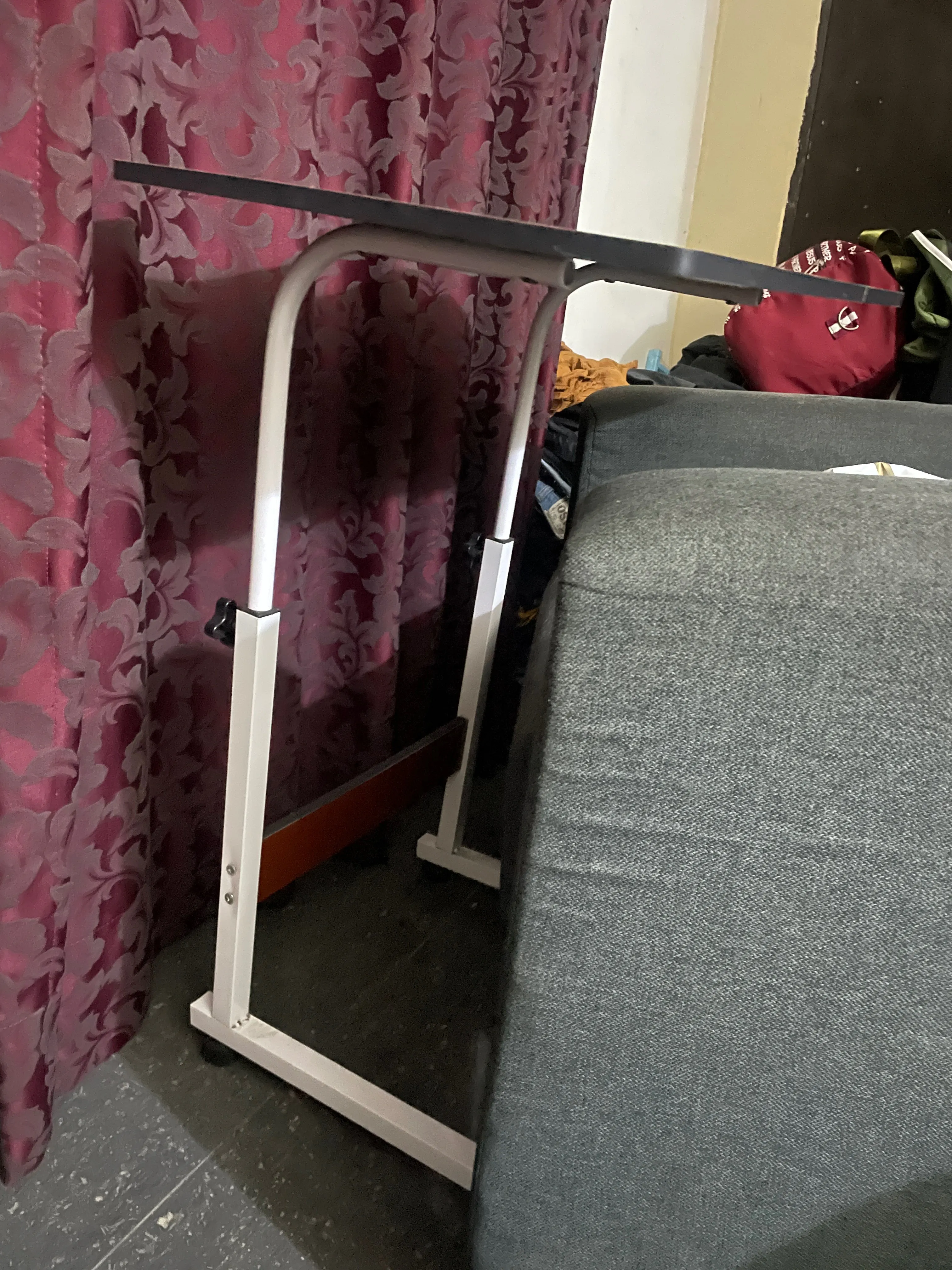Movable table and cushion chair 