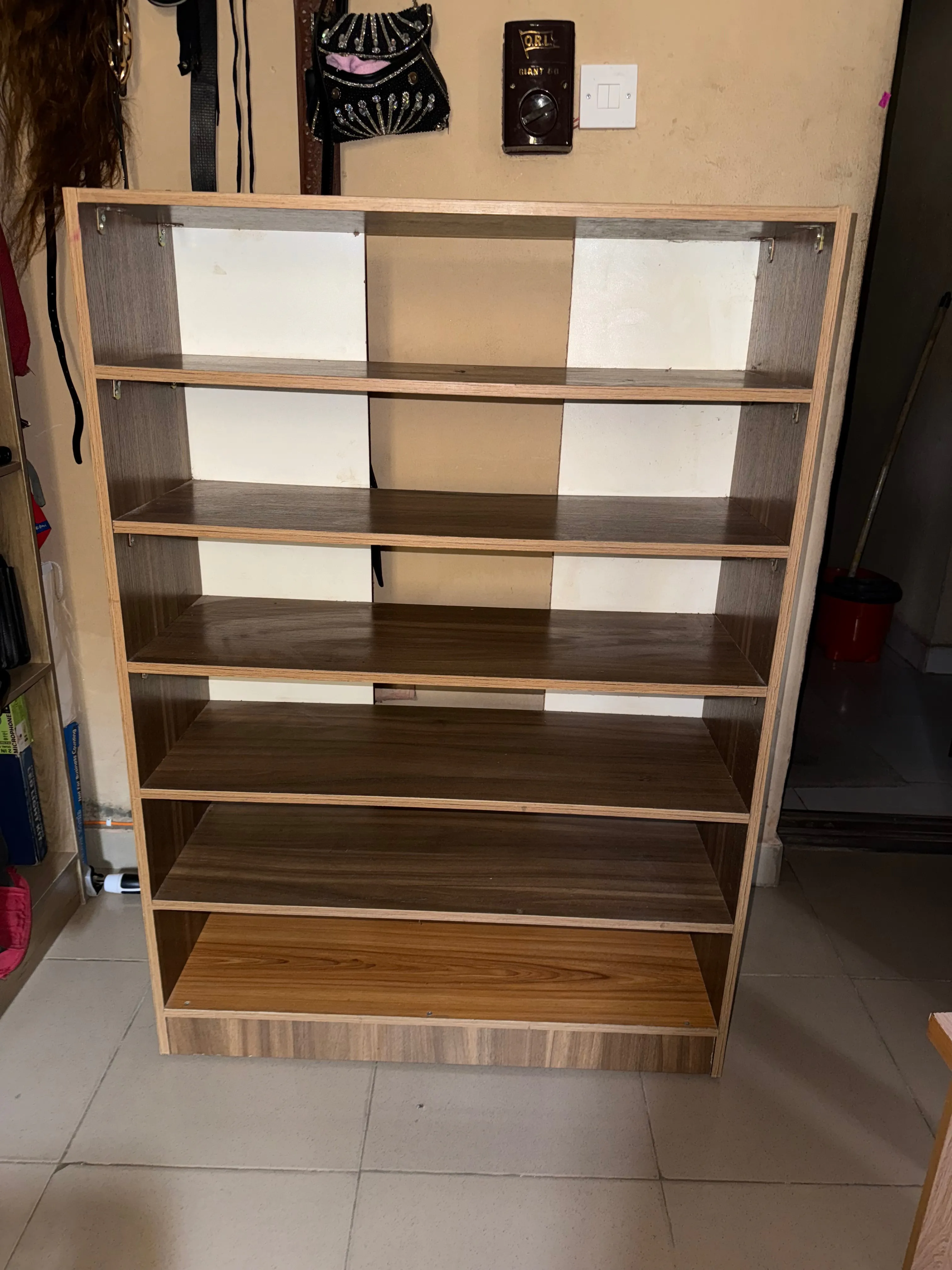Shoe rack 